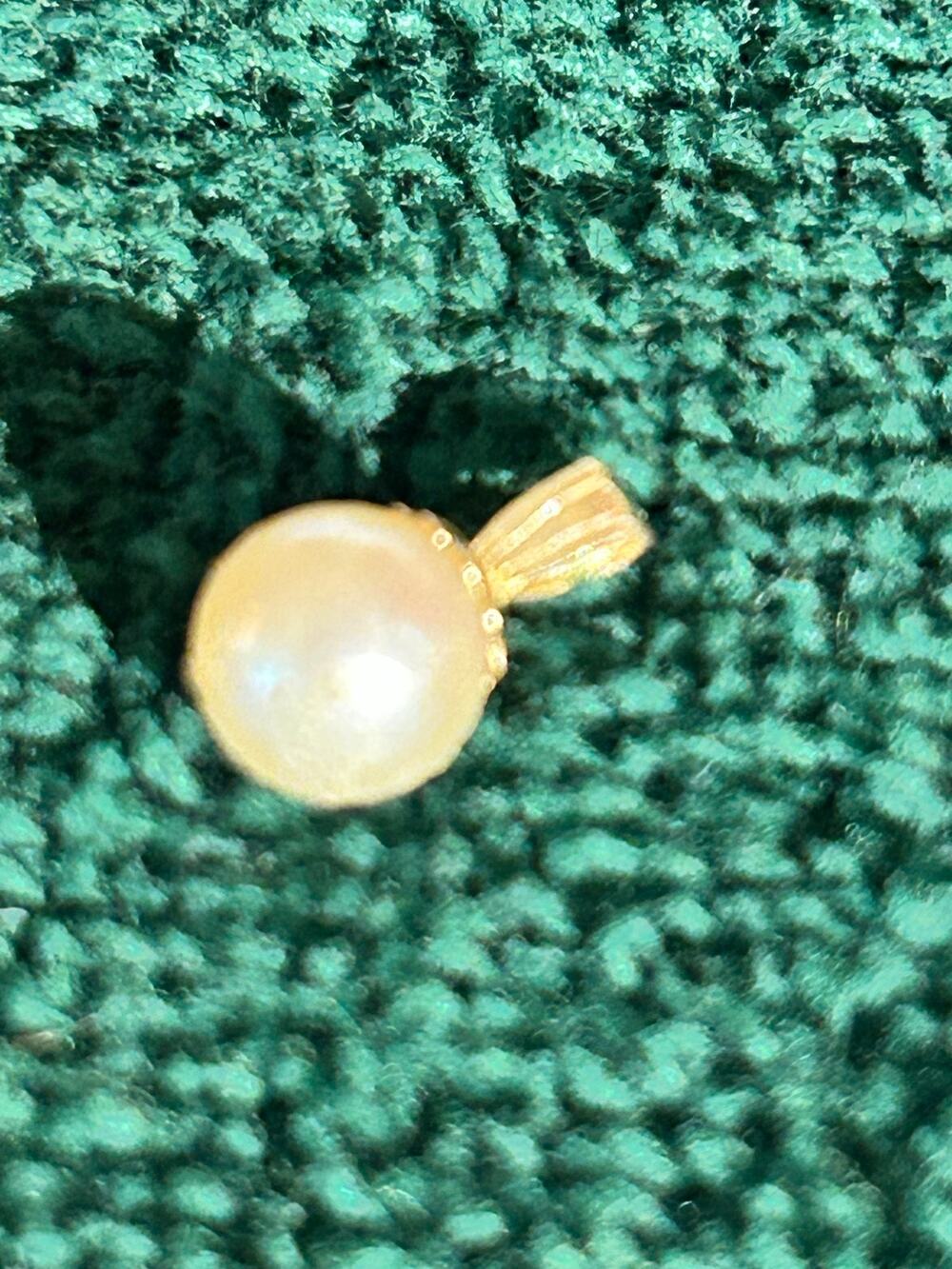 Vintage 10k Gold Filled Real Cultured Pearl Pendant Classic Solitaire Charm
